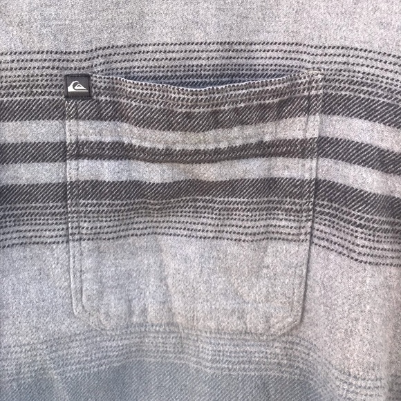 Mens M Quiksilver blue & grey striped flannel. - Picture 2 of 4